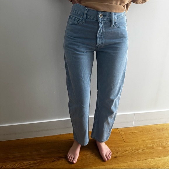 BDG URBAN OUTFITTERS LIGHT BLUE CURVED FIT JEANS - 28 - Picture 6 of 16